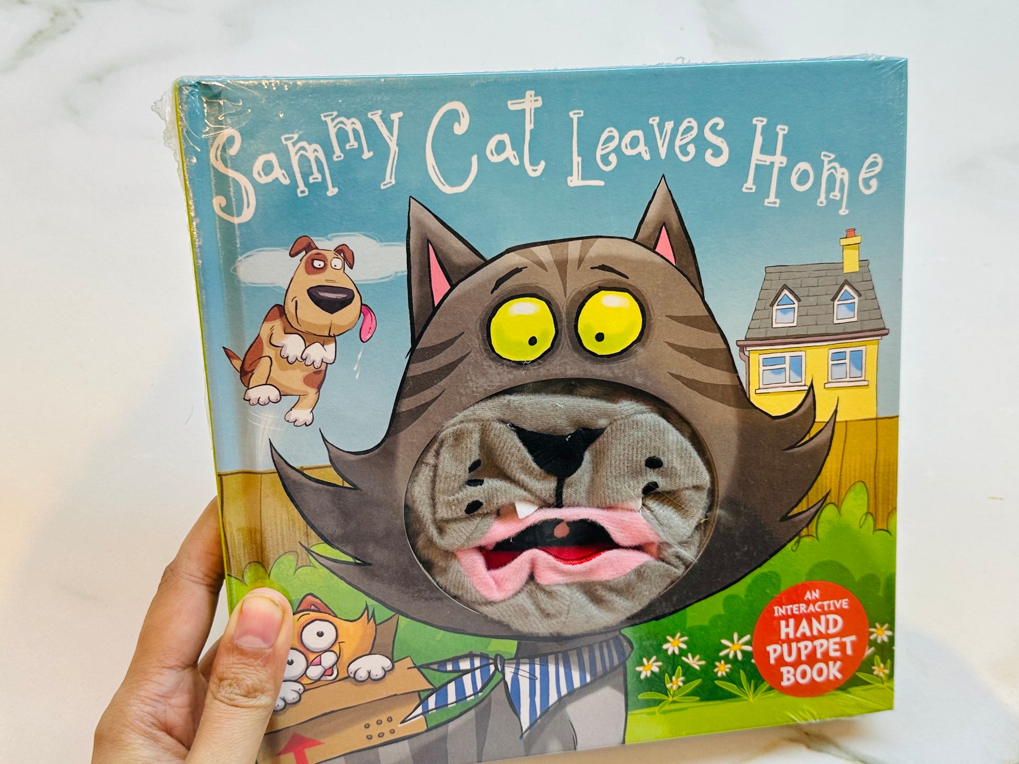 Sammy Cat Leaves Home Hand Puppet Book