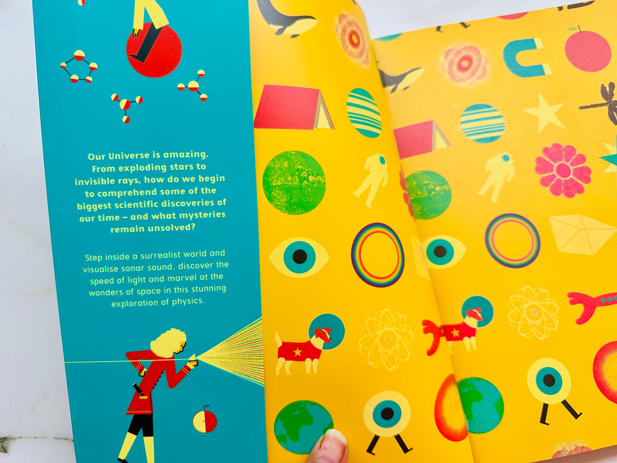 The Speed Of Starlight : A Visual Guide to Physics