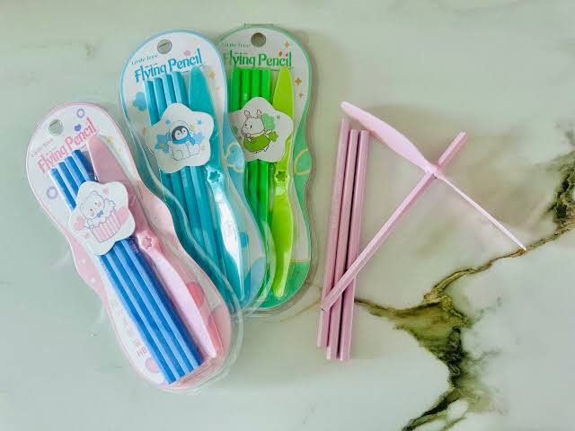 Flying Pencil set of 4 pencils and 1 set of wings