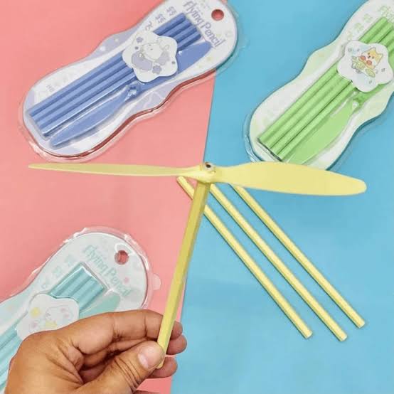 Flying Pencil set of 4 pencils and 1 set of wings